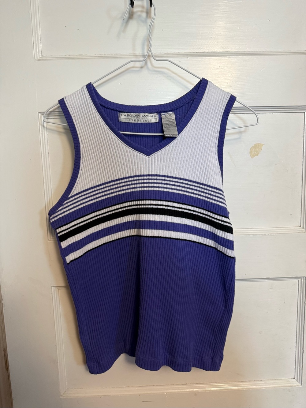 Carolyn Taylor white & purple striped thick ribbed v-neck tank top Size Small